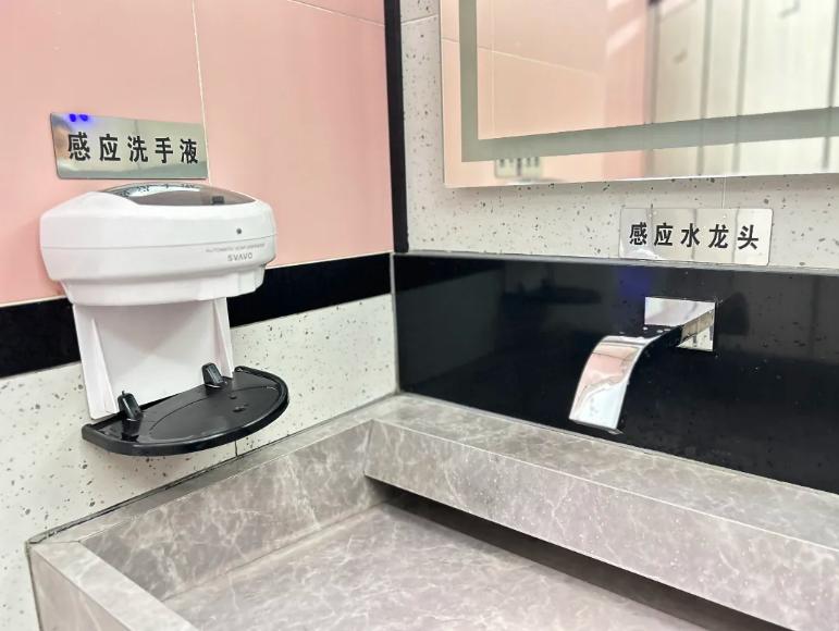 2024年上海最美厕所揭晓！虹口公厕惊艳亮相，设计细节令人惊叹  第5张