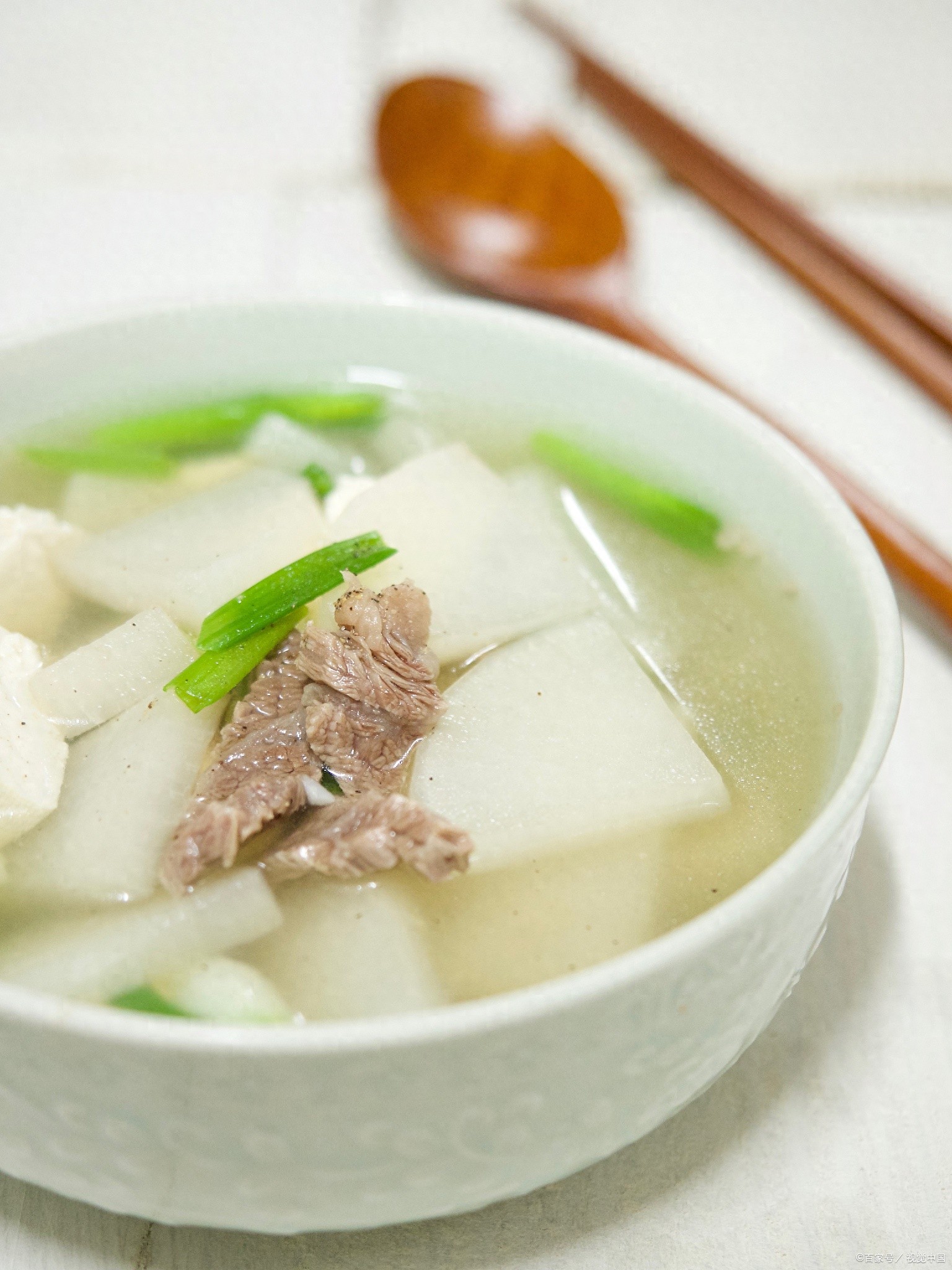 大雪节气来临，如何通过食疗方预防呼吸道传染病？专家揭秘冬季养生秘诀