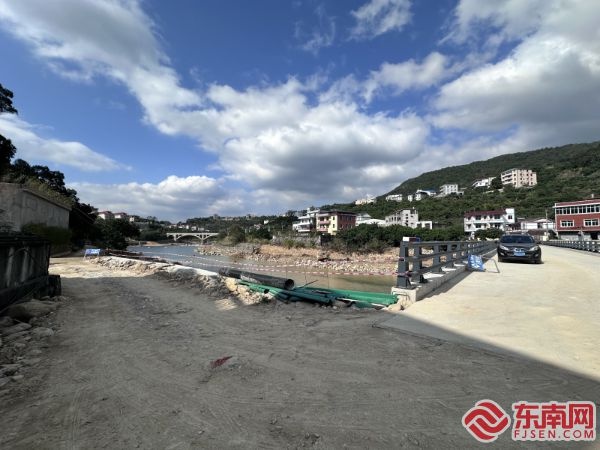 180万捐款修桥，钱到手却不见桥？村民怒问：我们的桥去哪了？  第2张