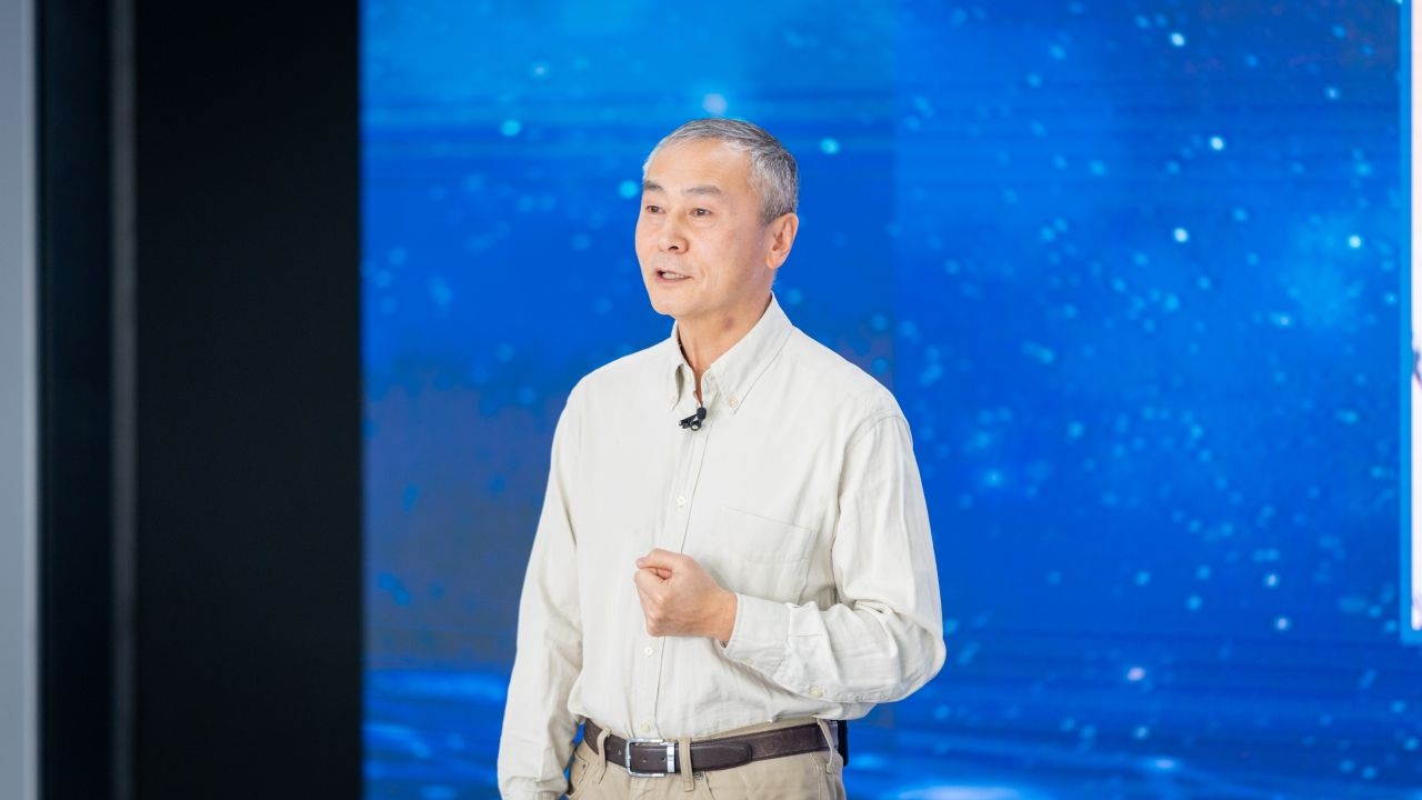 独家揭秘：新闻界大咖关中如何将易碎品打造成纪念品？