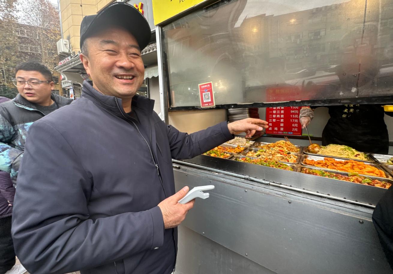 家门口的幸福味道：糜家桥社区老年助餐点，温暖每一餐  第2张