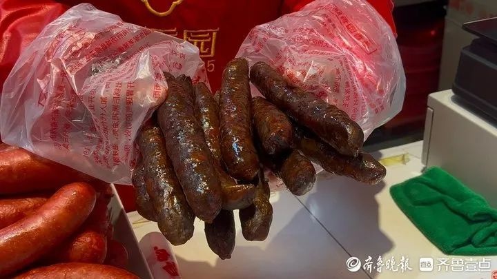 济南市民疯狂抢购秘制香肠料，排队排到腿软，你还不赶紧来？  第2张