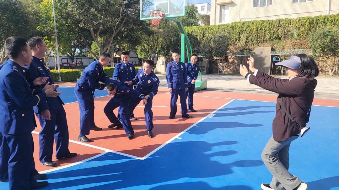 云南师范大学专家亲临指导，助力森林消防指战员心理健康提升  第3张