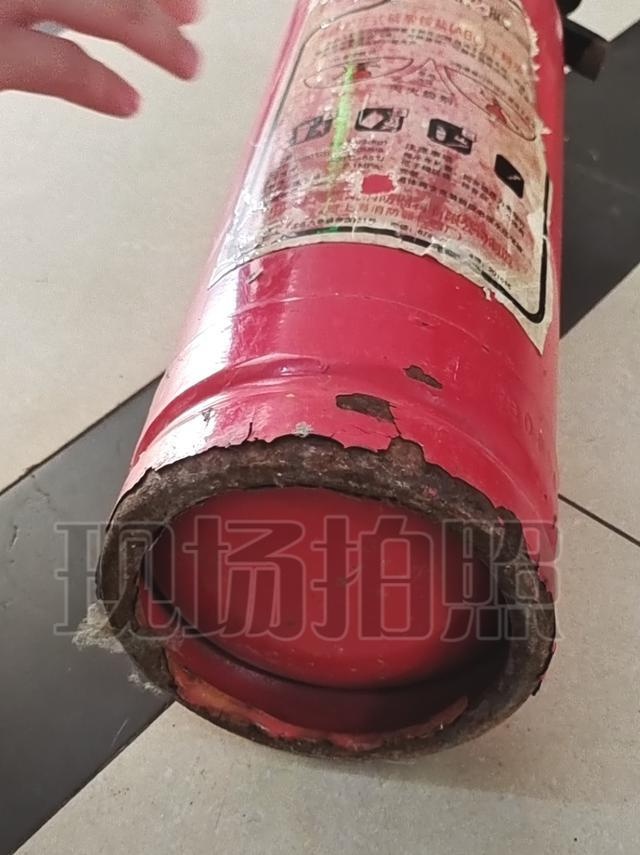 天冷了，小区老人多，灭火器隐患大排查！检察官回访揭秘安全隐患  第4张