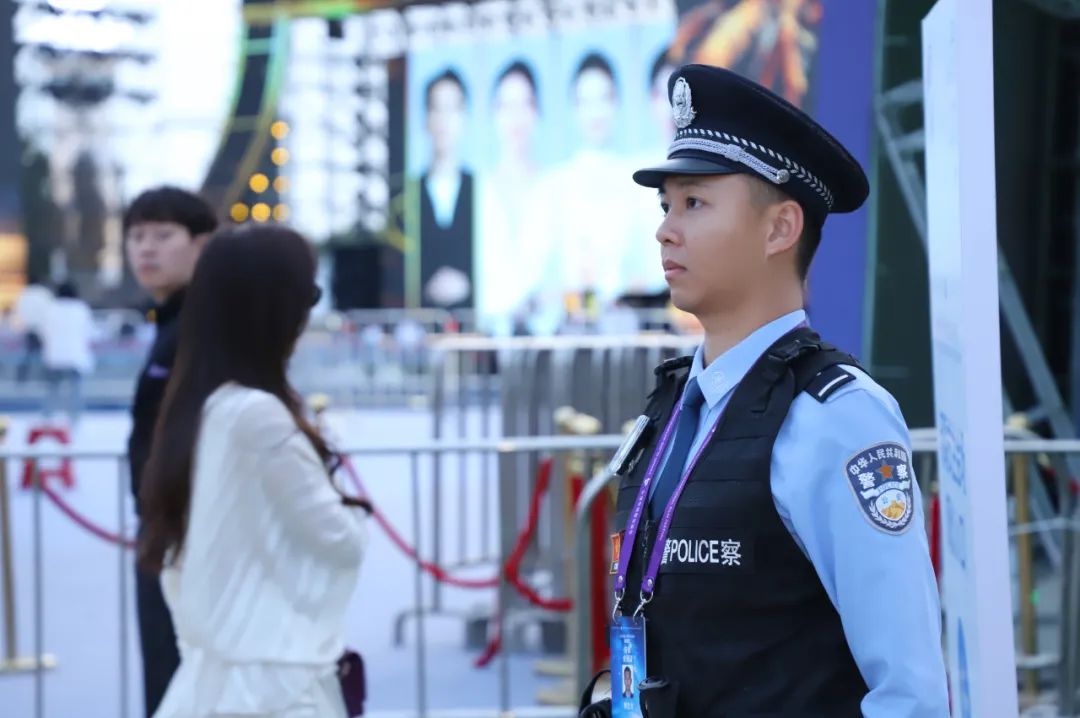 三亚警方精心守护，第六届海南岛国际电影节圆满落幕，安全保障细节曝光  第2张