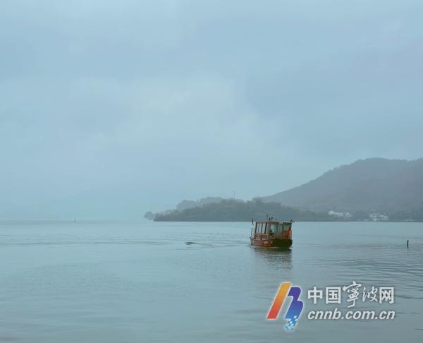 湿冷魔法来袭！宁波冬雨连绵，8℃低温让人瑟瑟发抖  第2张