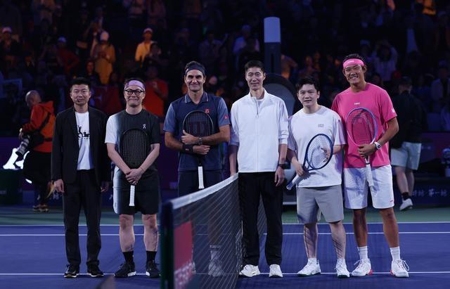 费德勒超级挚友之夜：网坛传奇与各界明星的璀璨盛宴  第10张