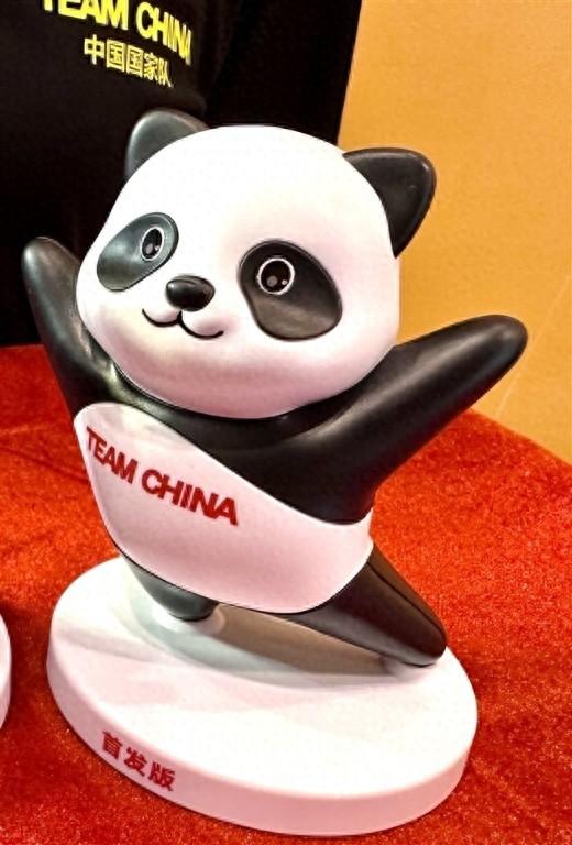 震撼！中国国家队熊猫形象亮相，你见过吗？  第1张