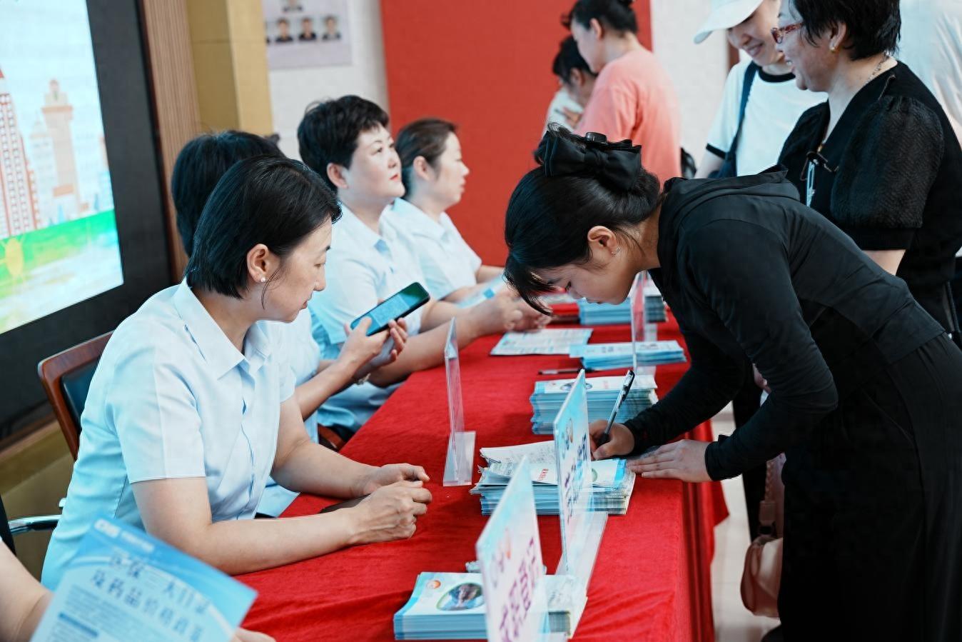 2024 年青岛失业保险政策大揭秘！援企稳岗、技能提升补贴等你来拿