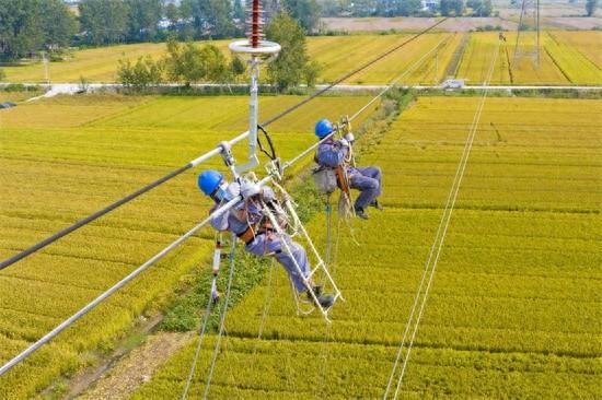 4500 余套相间间隔棒即将上岗，守护淮安电网安全  第1张