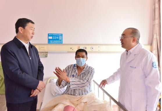 首例！废弃肝变废为宝，黑龙江这场高难度手术带来生的希望  第2张