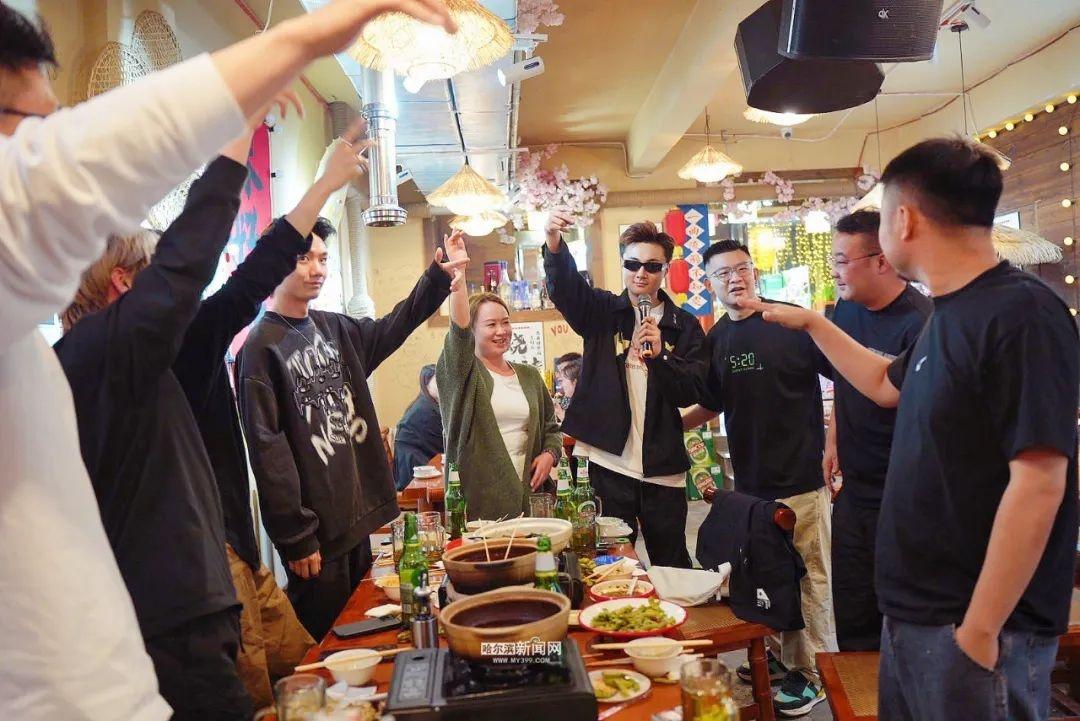 广东小伙在哈尔滨开烧烤店，融合南北风味，打造独特美食体验  第3张