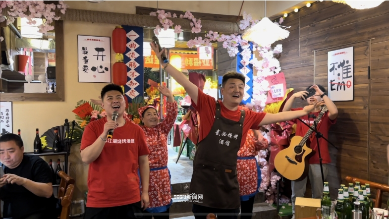 广东小伙在哈尔滨开烧烤店，融合南北风味，打造独特美食体验  第4张