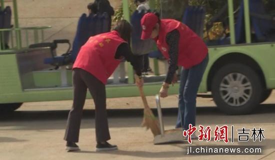 国庆 4 万人次涌入琵岩山，文明旅游暖人心  第2张