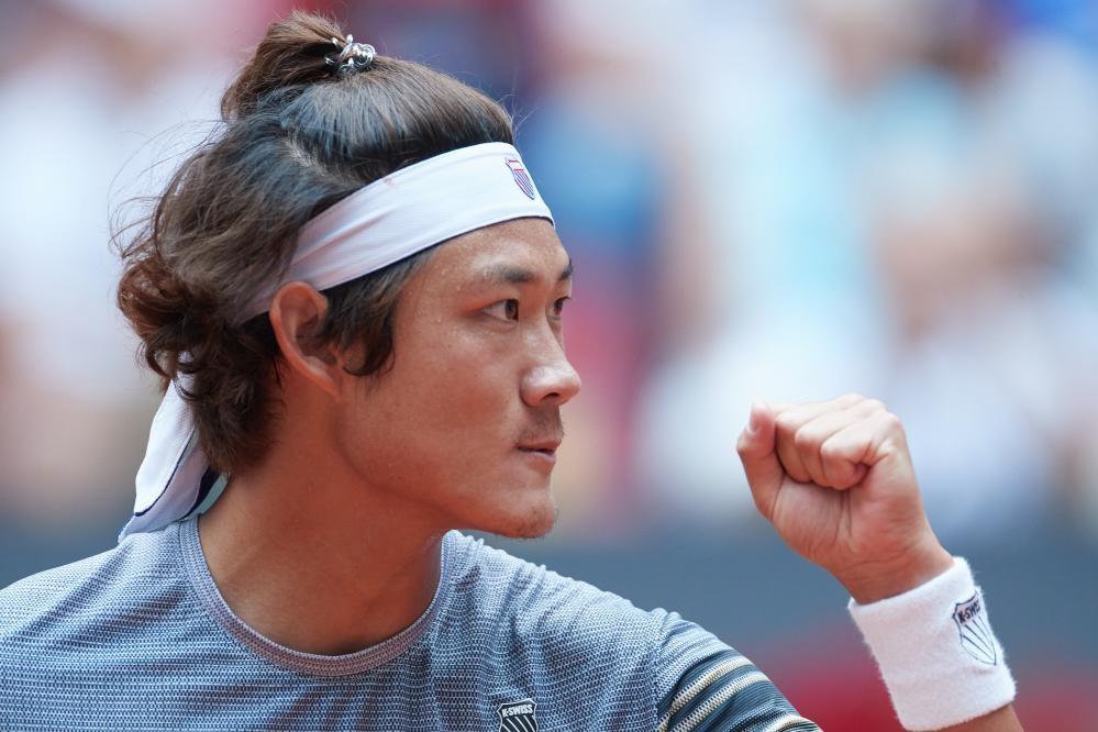 从被 6:0 横扫到闯进大师赛 8 强，张之臻的网球之路经历了什么？  第5张