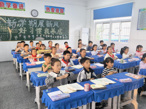 重阳节活动精彩纷呈，固镇县连城中心小学这样培养时代好少年  第2张