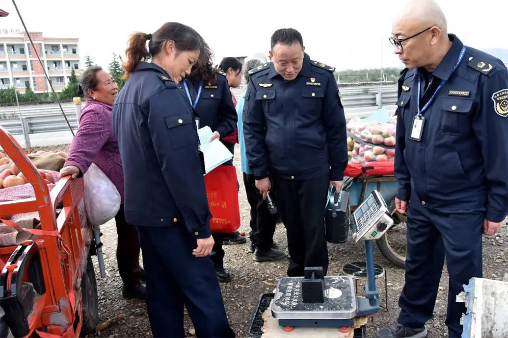 昭通水果市场乱象频发，专项整治行动能否还消费者公道？  第2张