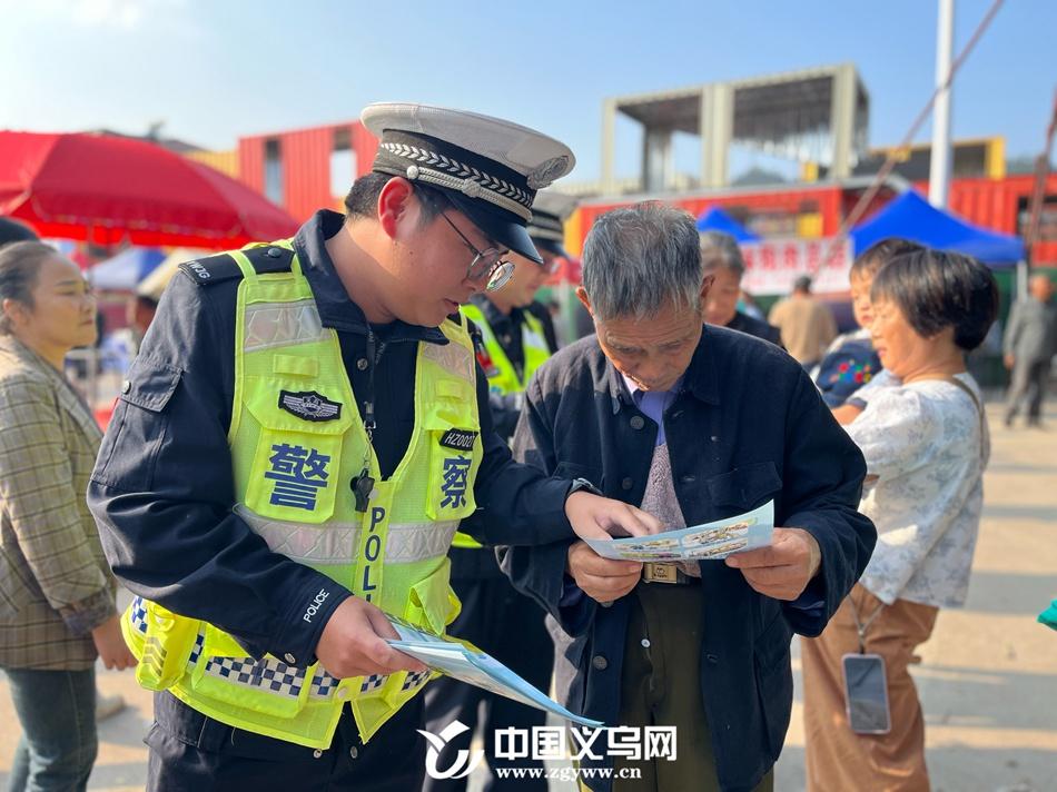 后宅交警借势黑神话悟空和英歌舞，守护重阳出行安全  第5张