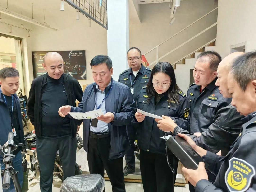 太原一店铺竟有超标电动自行车在租赁，已被要求下架  第1张