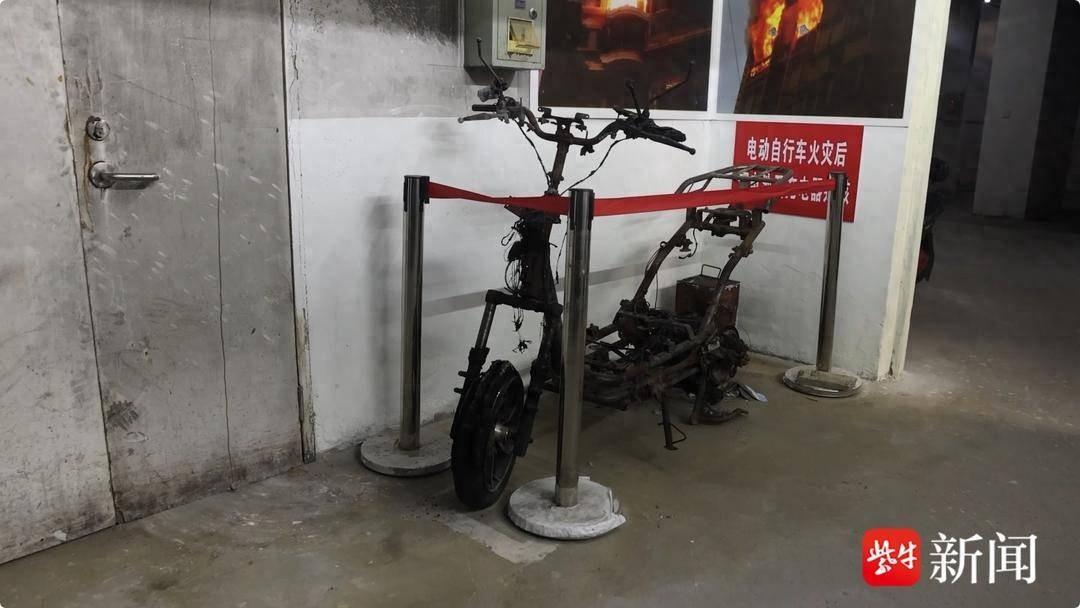 电动车火灾现场变身永久性警示墙，直击痛点，提升安全意识  第1张