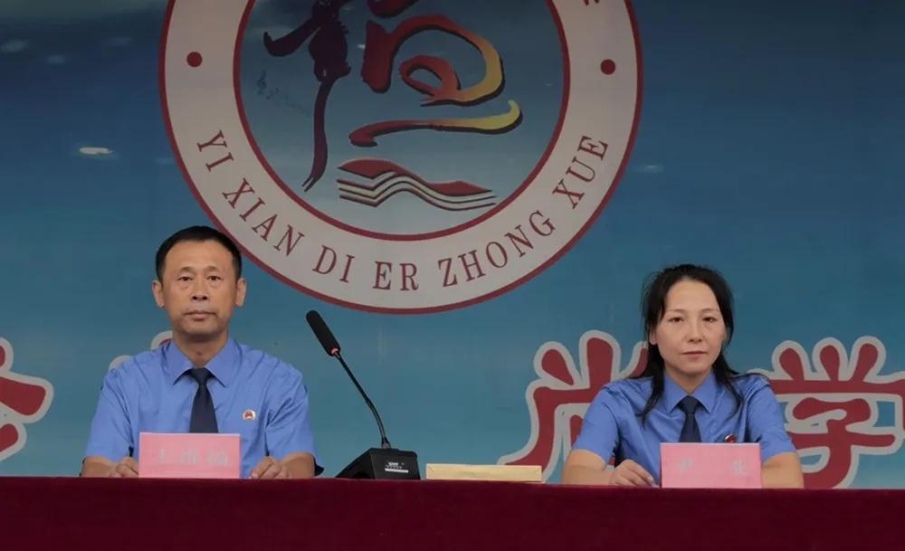 两万余名学生都在上的法治课，你家孩子上了吗？  第2张
