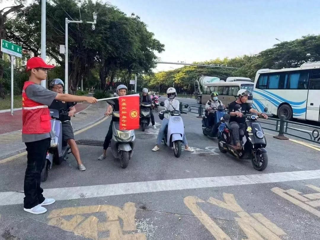海南日报：爱 Lu 斑马线，奏响城市文明乐章  第1张