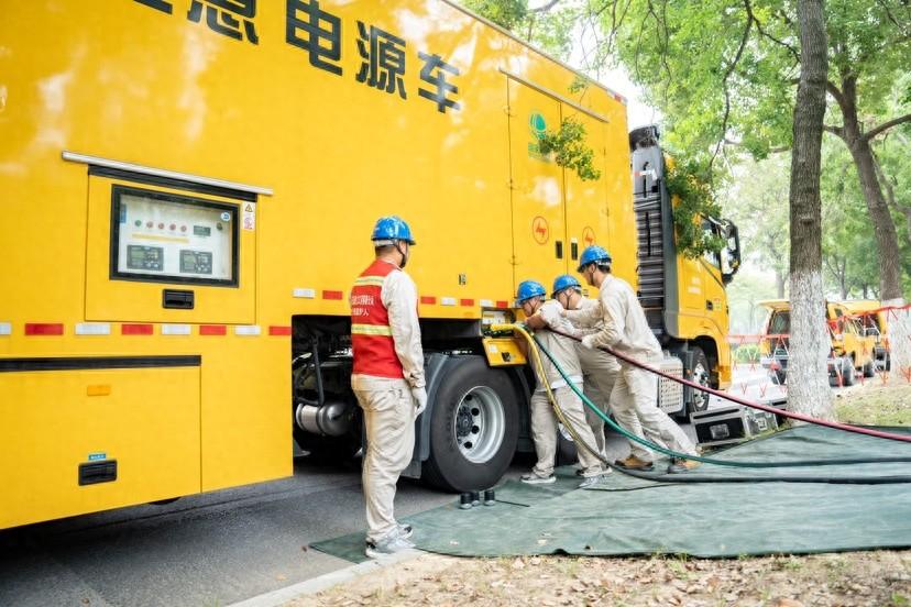 江苏省唯一！南京供电公司首次应用 20 千伏发电车，实现全电压等级发电  第1张