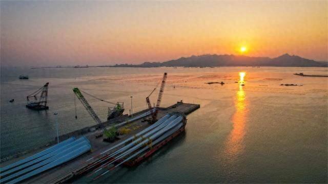 123 米超大型风电叶片,荣成制造 第1张 123 米超大型风电叶片,荣成制造 第1张