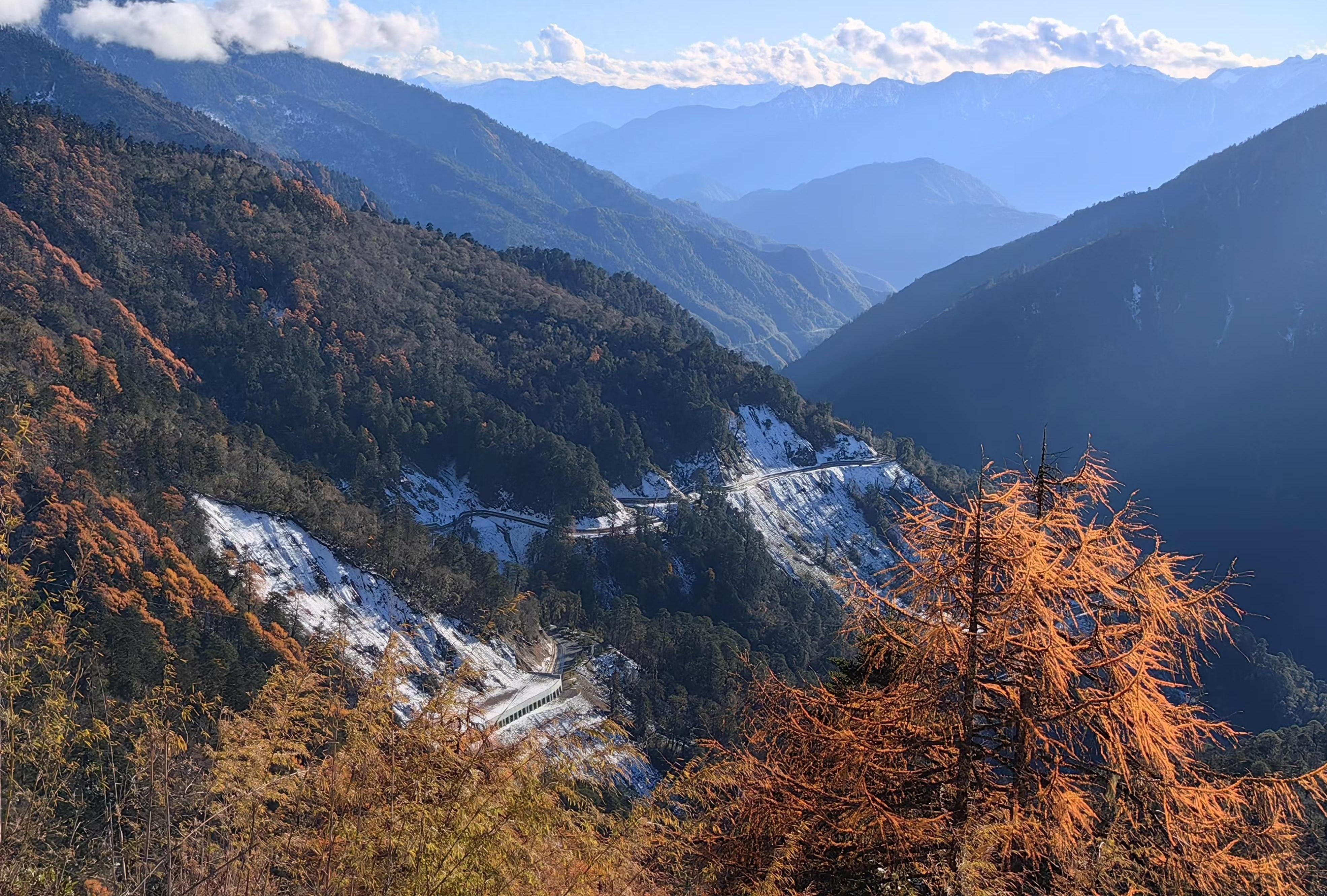 那远山呼唤我：怒江深秋的美拉德童话世界，你敢来吗？  第1张