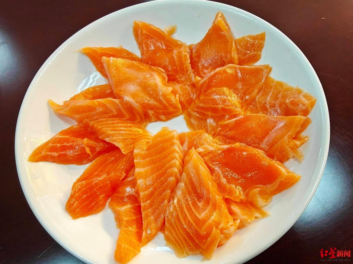 132 件冰鲜虹鳟鱼打飞的出口新加坡，四川大邑造虹鳟鱼走向国际  第2张