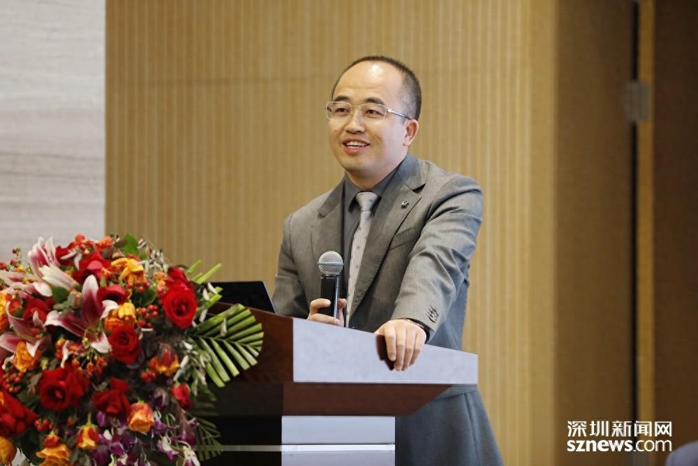 深圳六辩士新书发布，温久远律师梦想照进现实