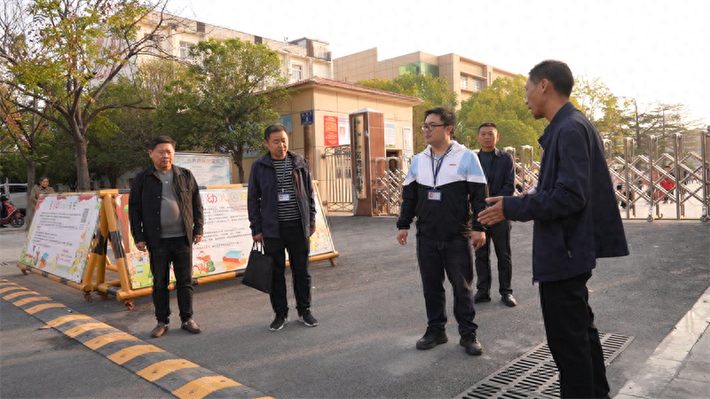 纪委监委办实事，窑湾小学门口积水问题终解决  第1张
