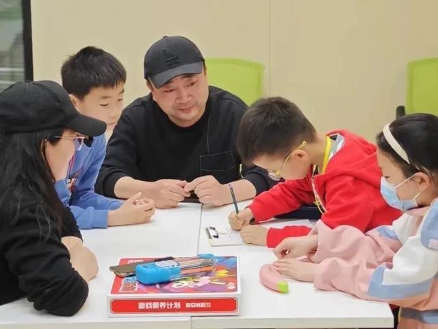 徐汇区华泾镇：小小微创家们的丰收季，你知道他们经历了什么吗？  第2张