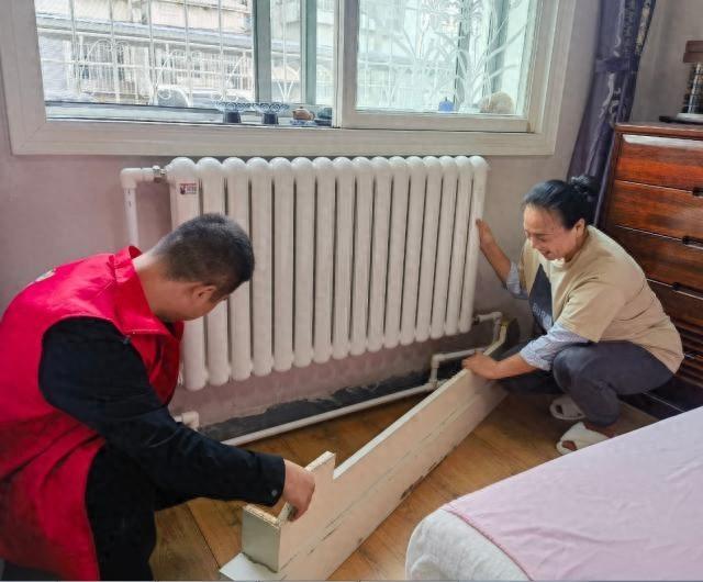供暖季临近，区城管委积极推进工程，保障居民温暖过冬