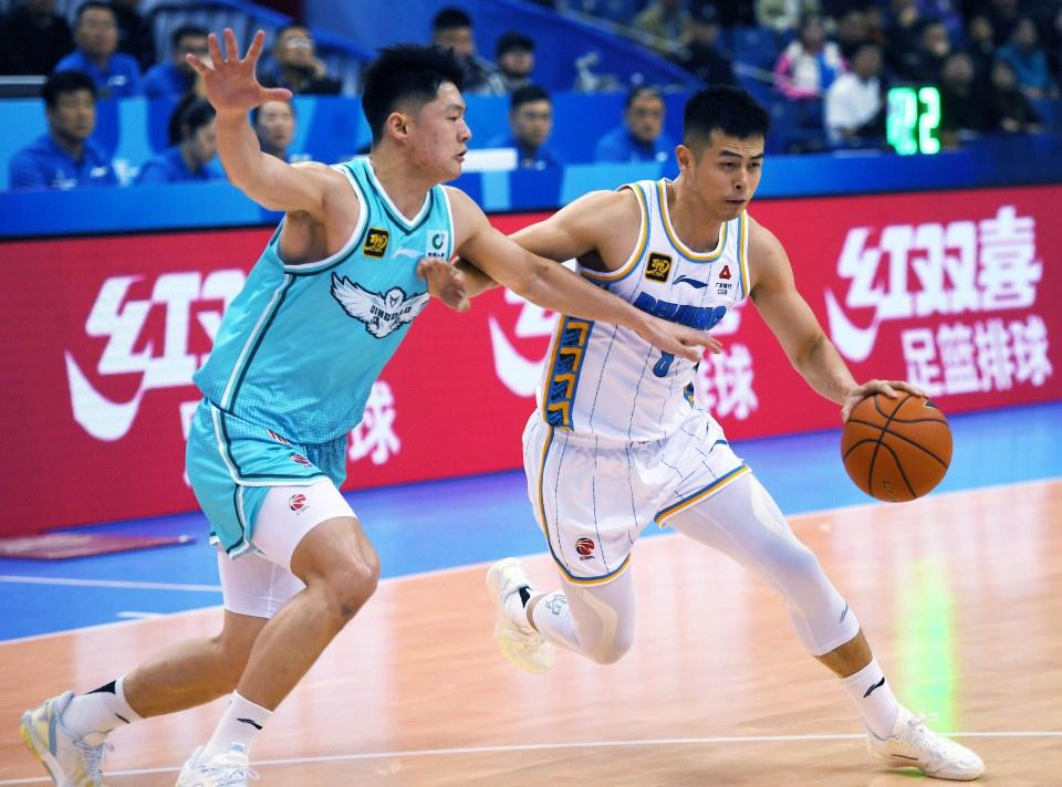 CBA 青岛赛区激战正酣，北京北汽队 81 比 76 险胜青岛国信制药队  第8张
