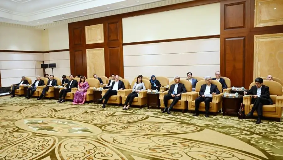上海市委书记陈吉宁会见中国进出口银行董事长吴富林及各国代表，传递了哪些重要信息？  第2张