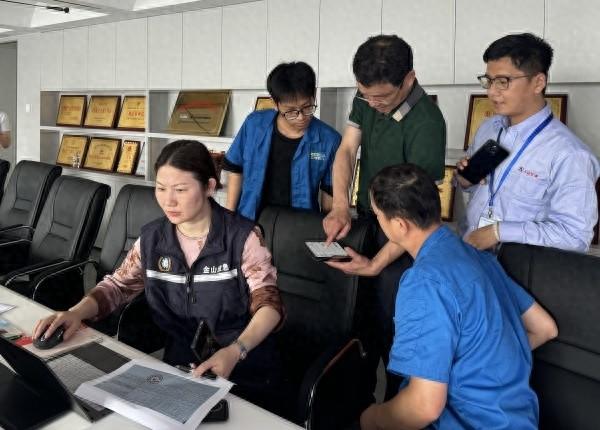 金山应急管理局安全生产督导调查服务队：为企业安全保驾护航  第1张