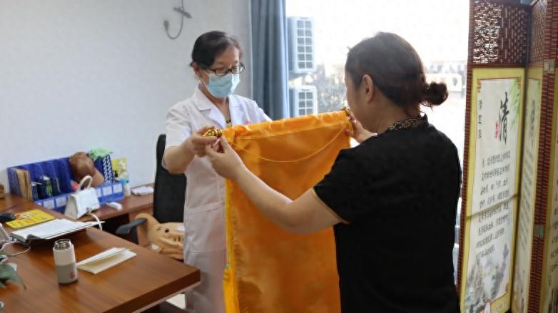 震惊中医界！她用祖传秘方，成功逆转高血糖，上万患者已康复