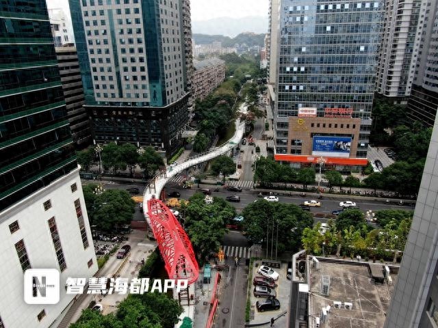 福州五四路高空步道即将完工，市民将体验漫步云端的Citywalk