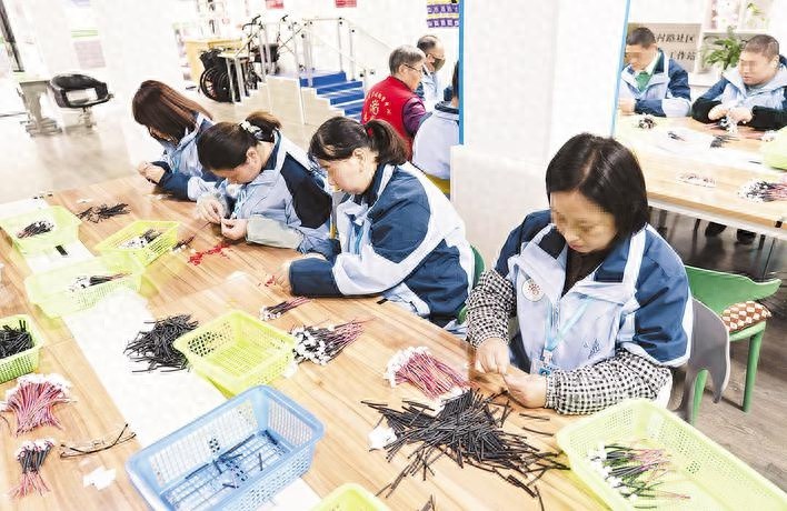 揭秘：残疾女性如何在美丽工坊找到温暖与希望，实现就业梦想  第1张