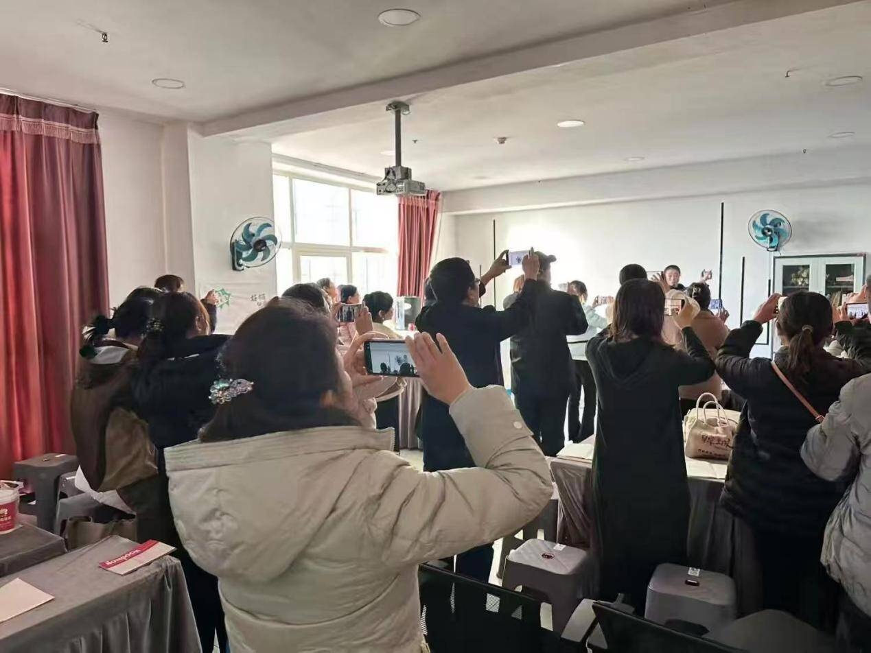 30人齐聚一堂，揭秘短视频制作秘籍，你还在等什么？  第3张