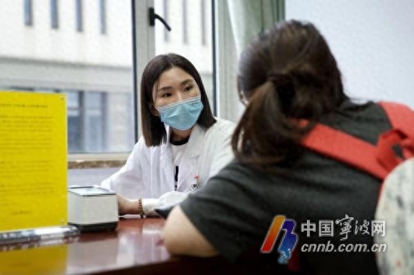 每天喝水2000ml竟导致腹泻脱力？医生揭秘背后的惊人真相