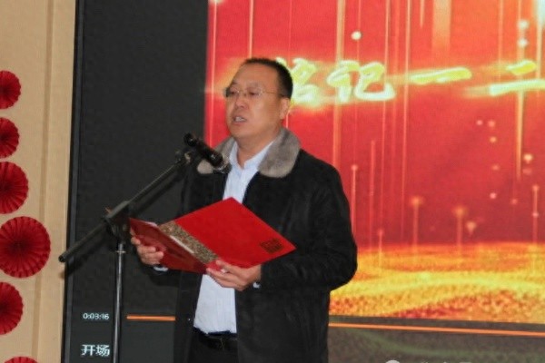 铭记一二·九，唱响青春梦：临汾八中校园歌手大赛与绘画展，激发爱国情怀