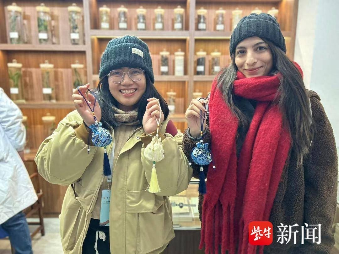 21位外籍友人亲身体验常州非遗，揭秘孟河医派的神奇魅力  第1张