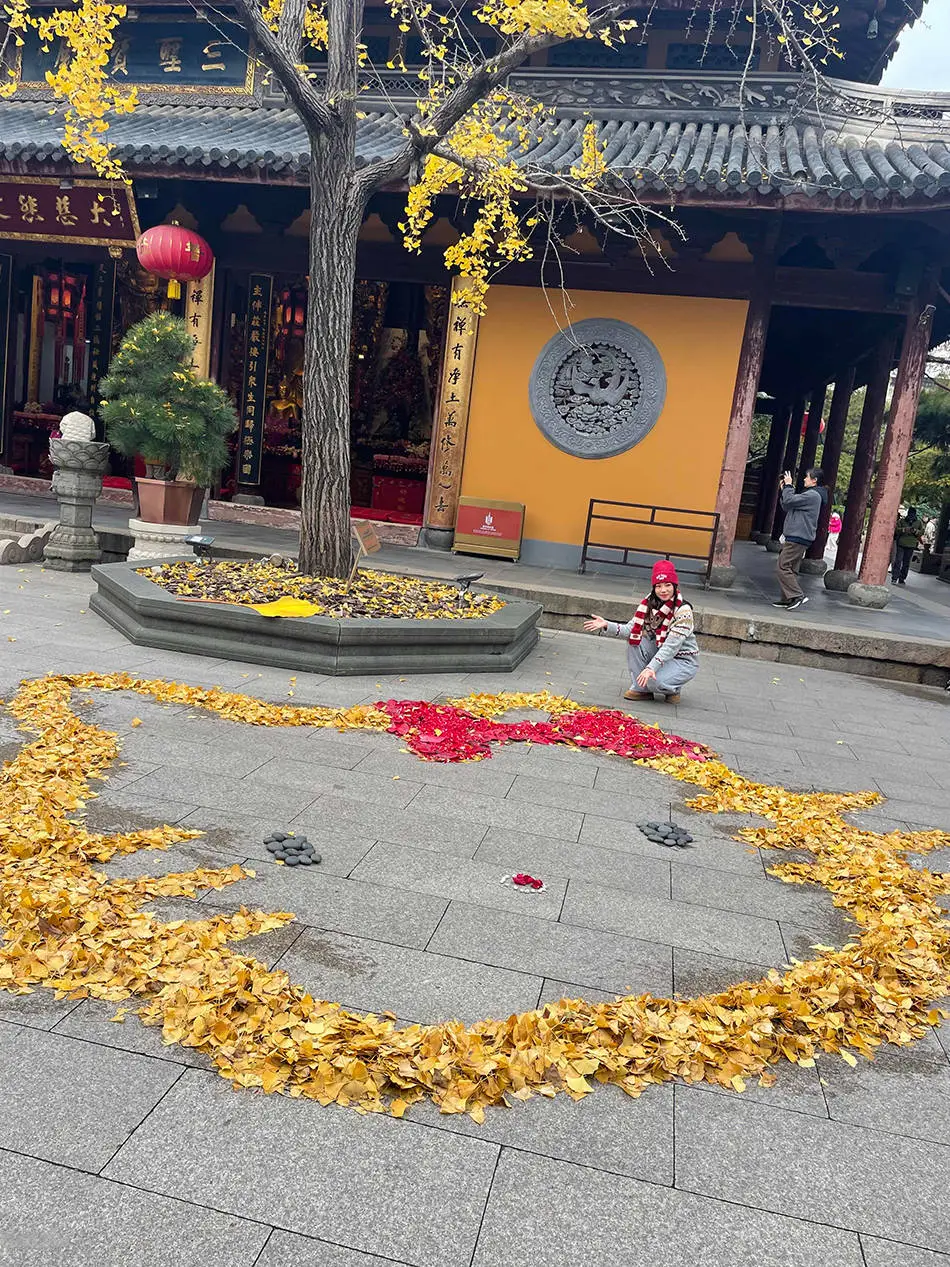 龙华寺惊现银杏艺术！猫咪、金龙栩栩如生，网友：高手在民间  第2张