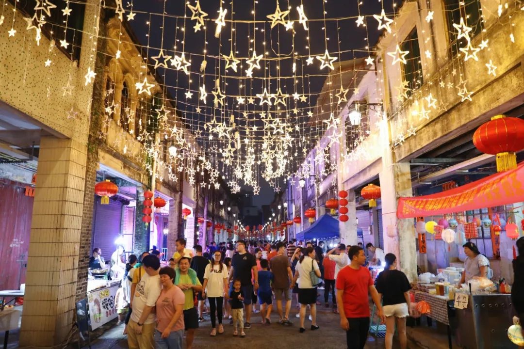 东莞记忆重现！新埠正街古骑楼群，带你穿越时光，感受岭南风情  第3张