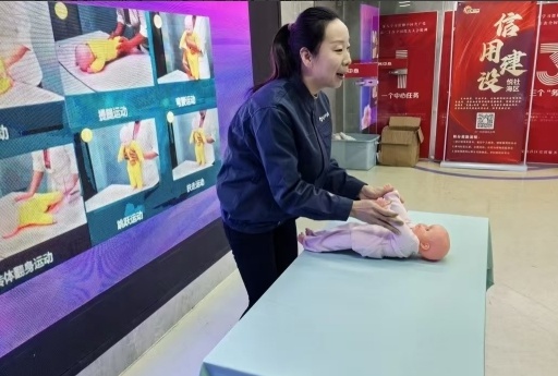 新手爸妈必看！免费育婴培训揭秘新生儿黄疸防治全攻略  第2张