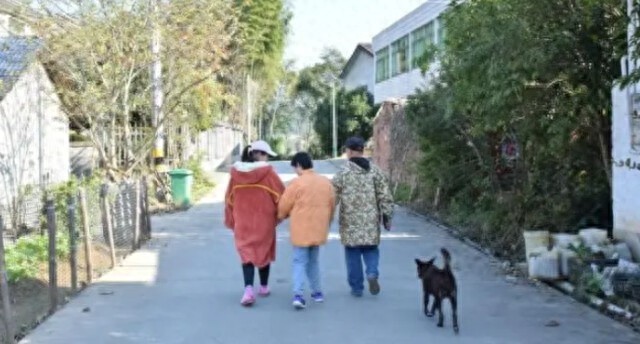 1500元/月！残疾孤儿收养家庭首获生活补贴，背后故事令人动容  第1张