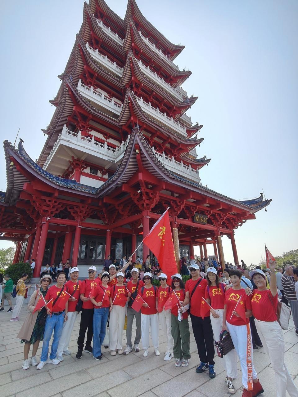 重阳节，万人齐聚韶关莲花山，韶阳楼免费讲解服务等你来  第6张