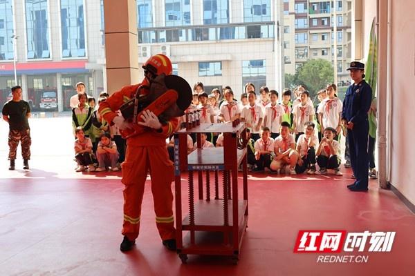 祁阳市消防科普体验馆开放，快来体验 119 模拟报警、VR 火灾逃生等项目  第3张